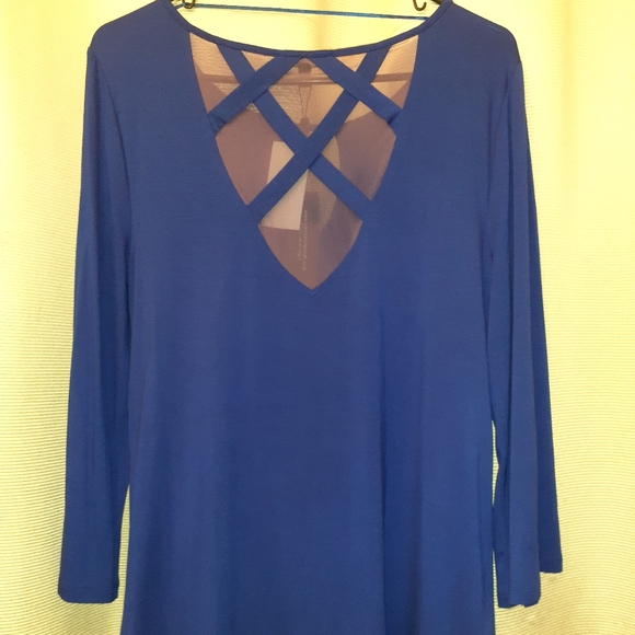 Cable and Gauge Royal blue blouse - Picture 4 of 5